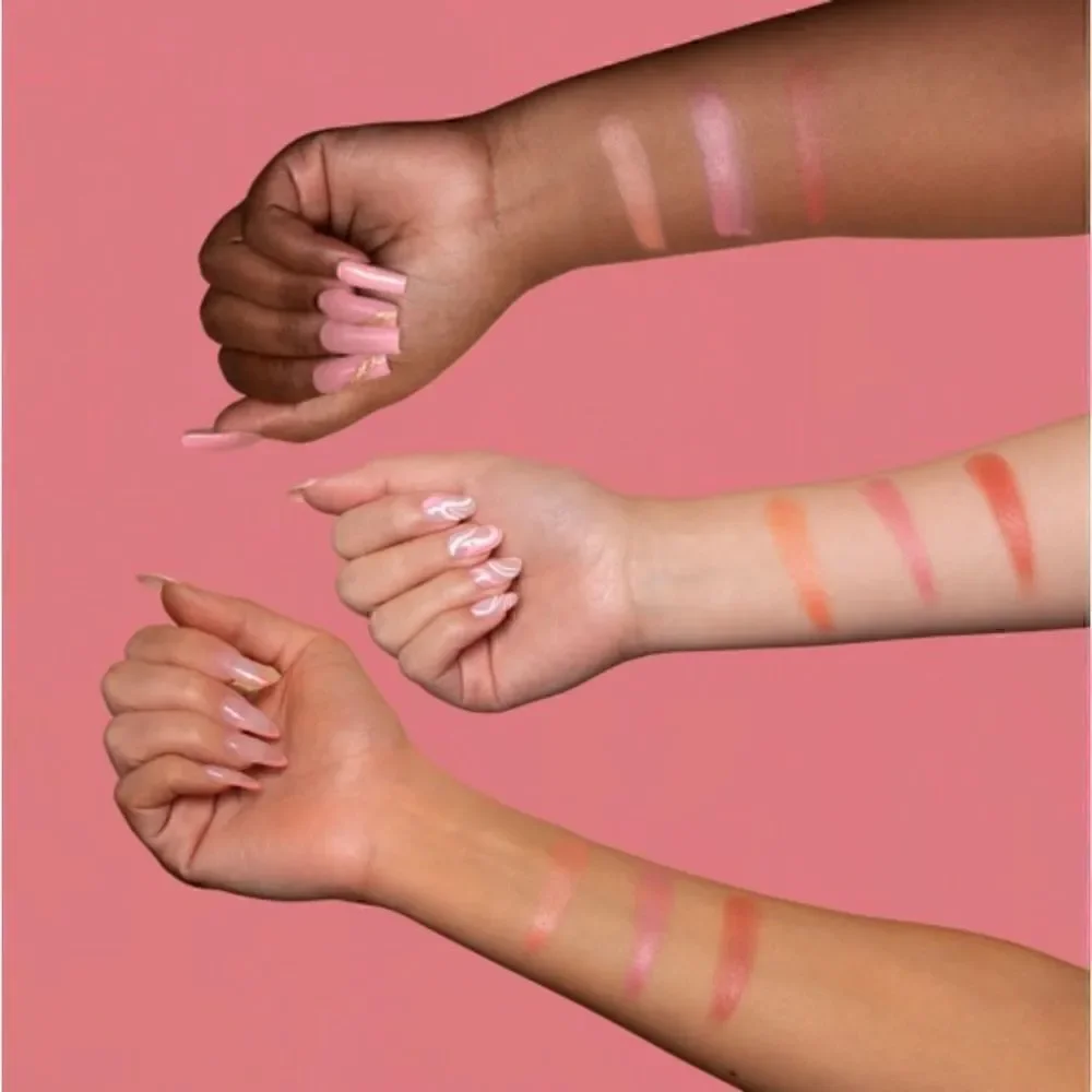 NIB Dominique Cosmetics Silk Tone Cream Blush in Warm Peach